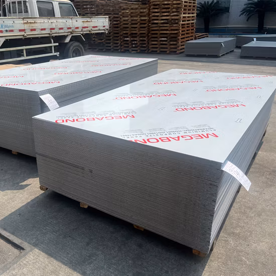 Außenvorhangwand-Dekorationsmaterial PE PVDF 4 mm Säulen-Aluminium-Verbundplatte